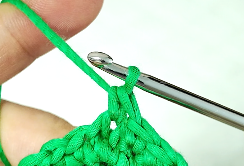 Invisible Decrease (dec or sc2tog)