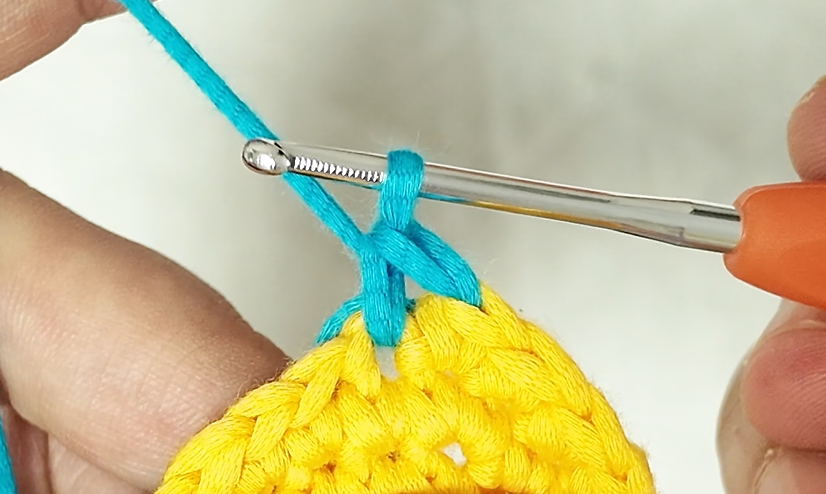 How to change the yarn color?